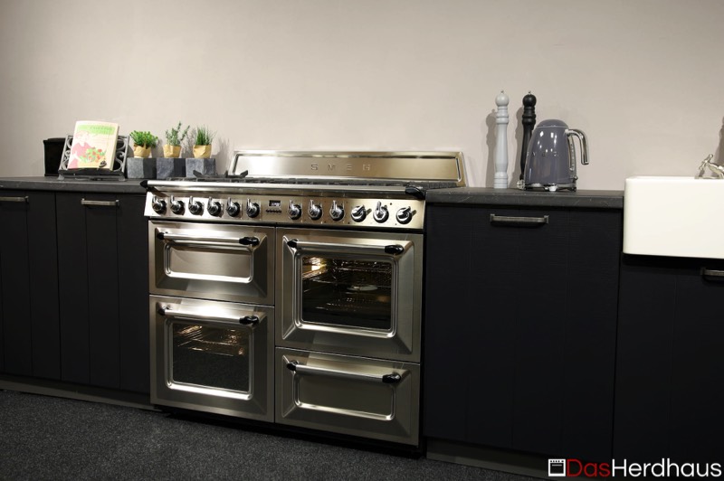 SMEG_Victoria_Kochzentrum_TR4110XD_Ausstellungsgerät_Ausstellungsstück_Ansicht_Seite