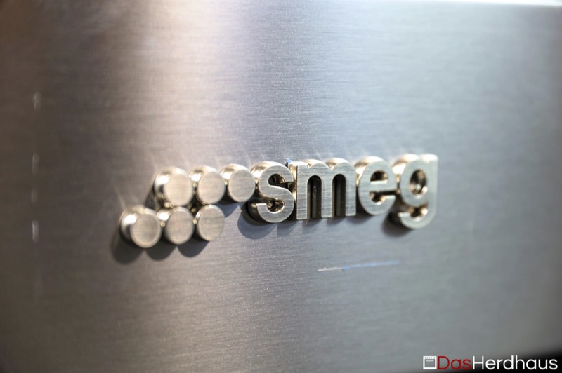 Smeg_classici_C9IMX9-1_Ausstellungsgerät_Ausstellungsstück_Ansicht_Logo