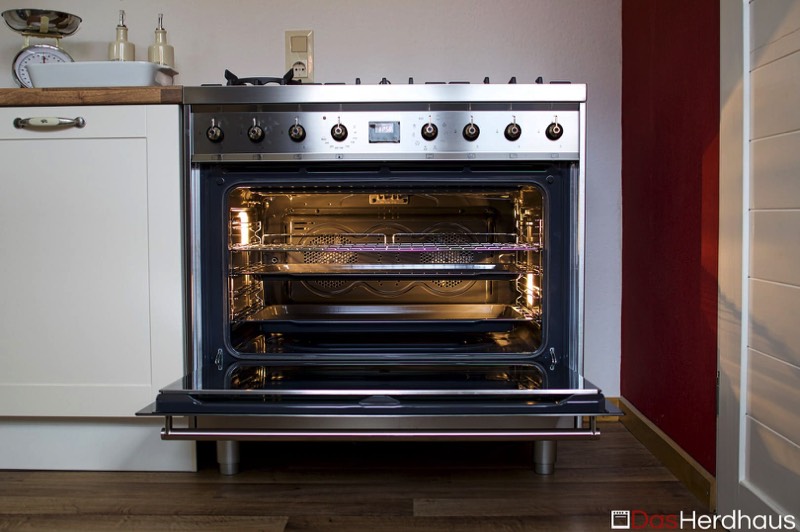 Smeg_Classici_90_C9GMXD9-1_Ansicht_Backofen