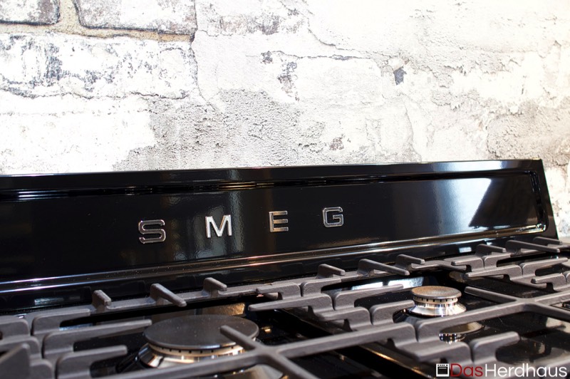 Smeg_Victoria_110_Logo