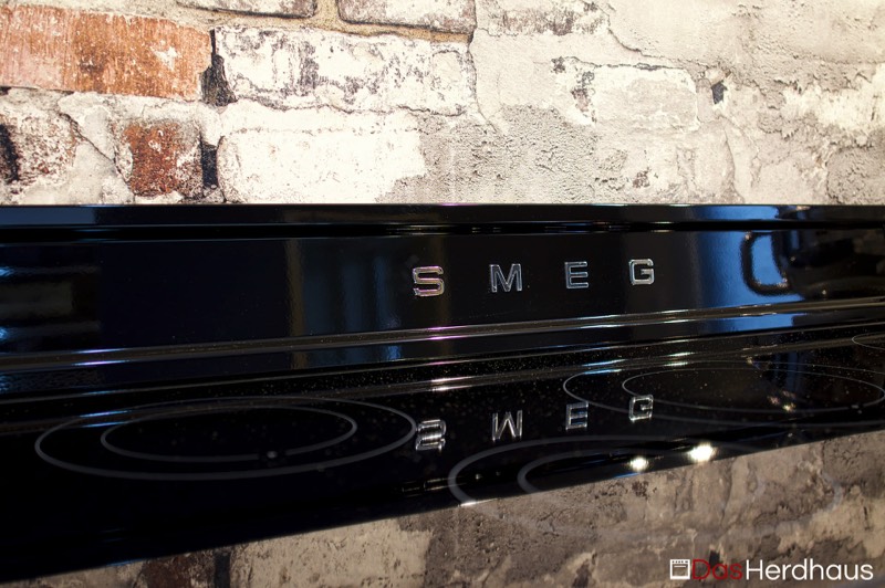 SMEG_Victoria_TR4110IBL_Spritzschutz