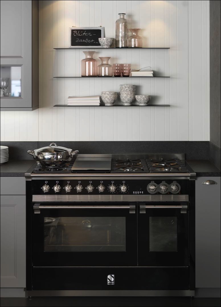 von Steel Cucine aus Italien stammt der Nostalgieherd der Serie Ascot